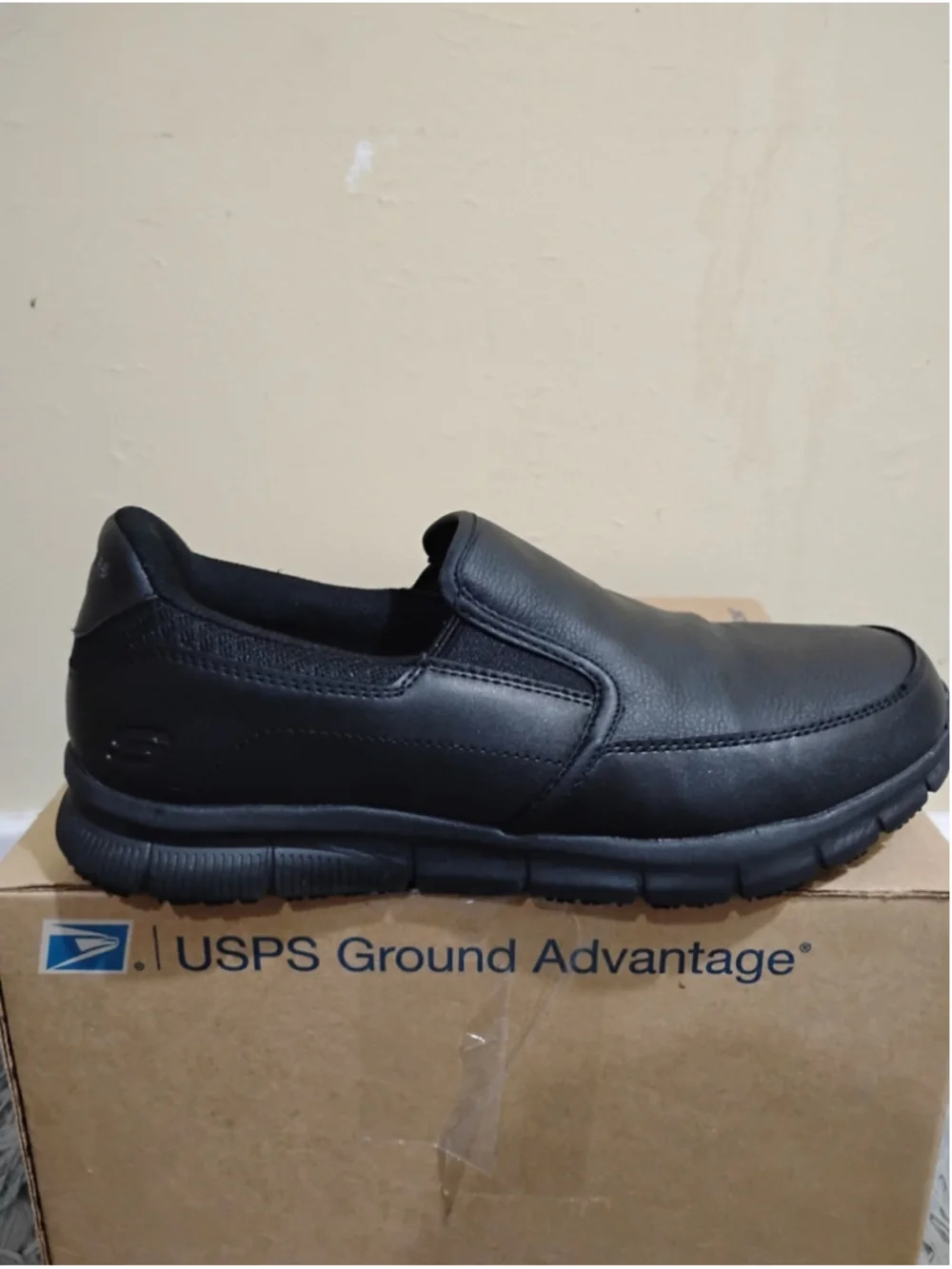 Skechers Nampa Groton Men Size 9.5 Slip Resistant Work Memory Foam Shoes 77157W